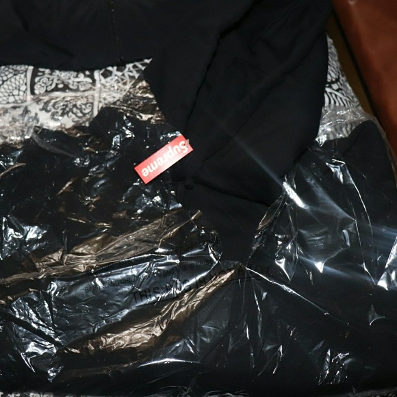 Supreme sideline hoodie